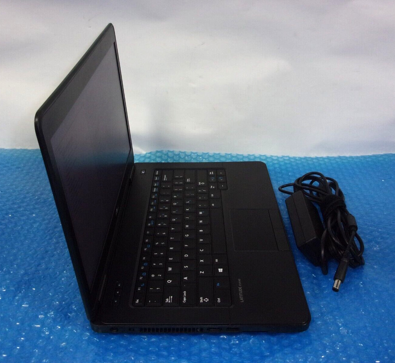 Dell Latitude 5440 14″ Intel Core i3-4030U 1.90GHz 4GB RAM 320GB HDD Win 10 Pro