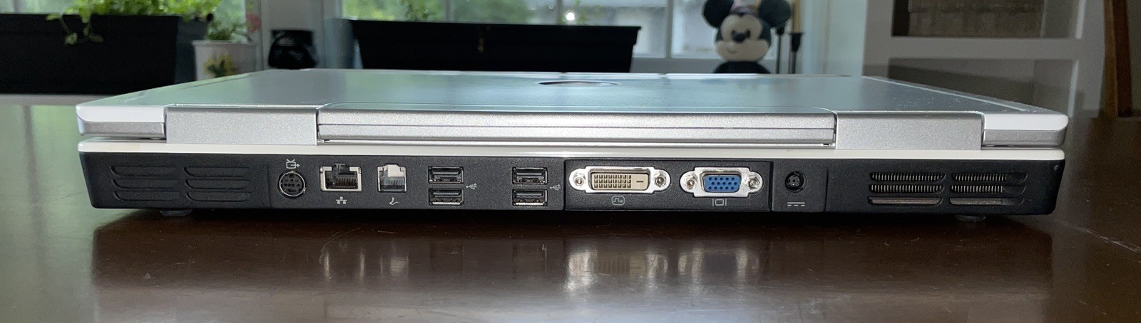 Dell Inspiron E1705 Retro Windows XP Computer w/batt, chrg. (SVC1)