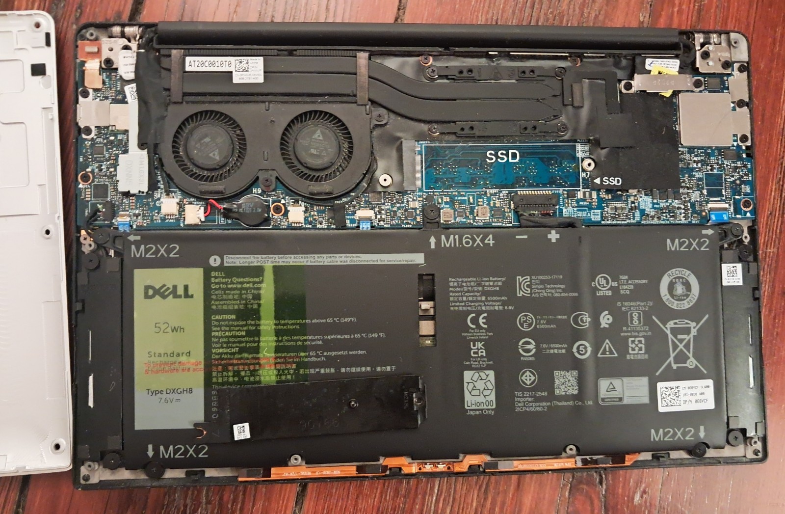 Dell XPS 13 9370 13.3″ UHD Touch Laptop i7-8550U 16GB RAM – SSD Not Included!
