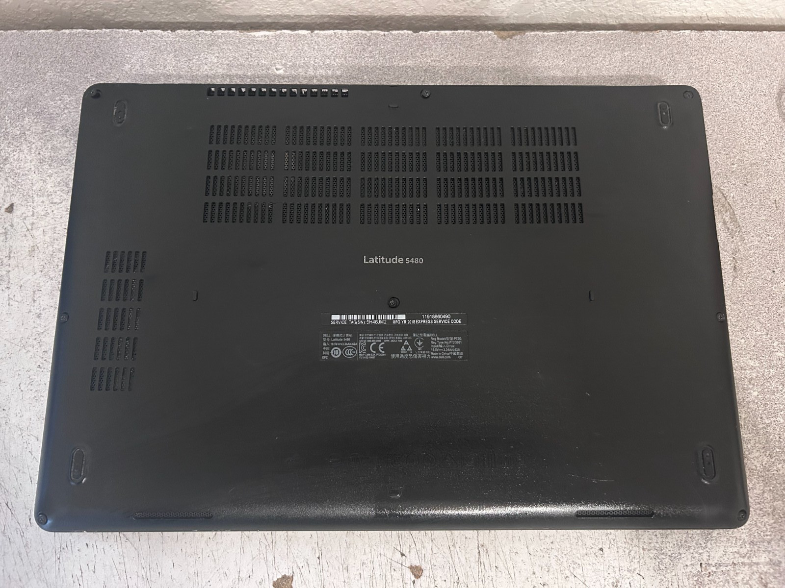 Dell Latitude 5480 i7 CPU 14″ Display No RAM No HD No AC No Wi-Fi Screen Damage