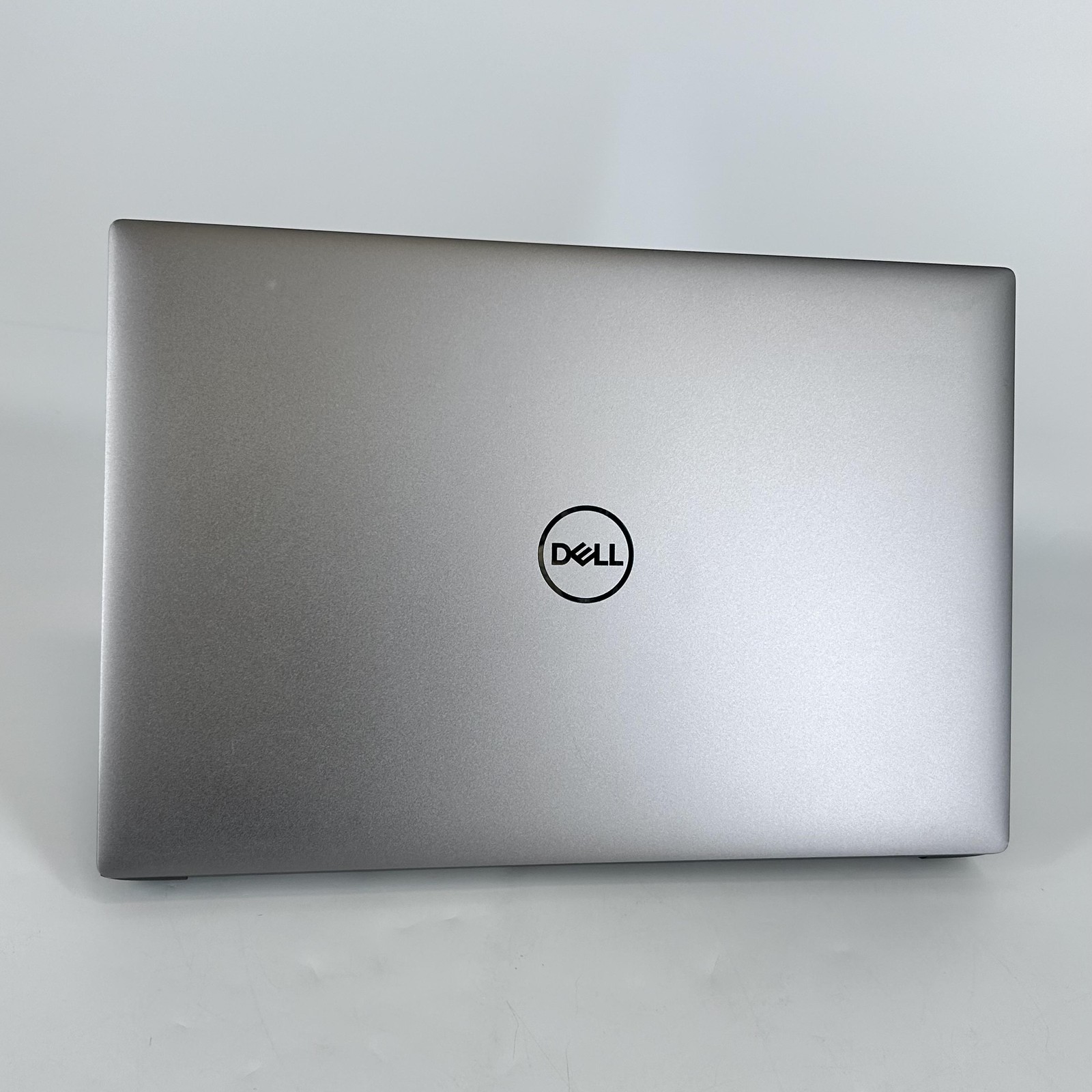 Dell Precision 5680 16 FHD+ 2.5 GHz i7-13800H 32GB 512GB SSD RTX 2000 Ada