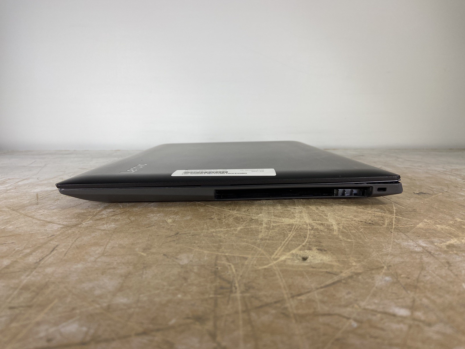 LENOVO IDEAPAD 330-17IKB i5-8250U @ 1.60GHz, 8GB RAM, NO HDD/OS