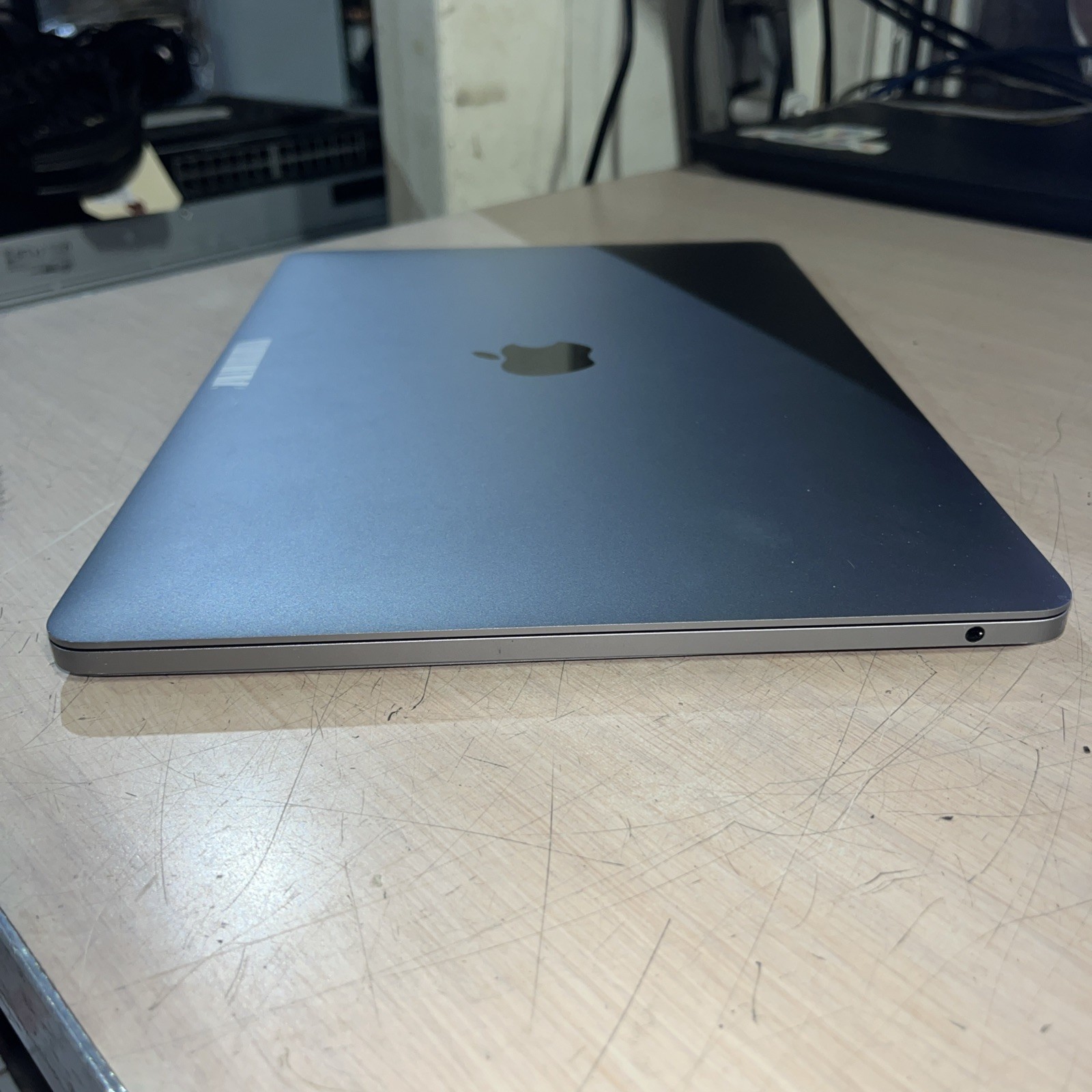 APPLE MACBOOK PRO 13″ MID-2017 CORE I5-7360U 2.3GHZ 8GB RAM NO SSD