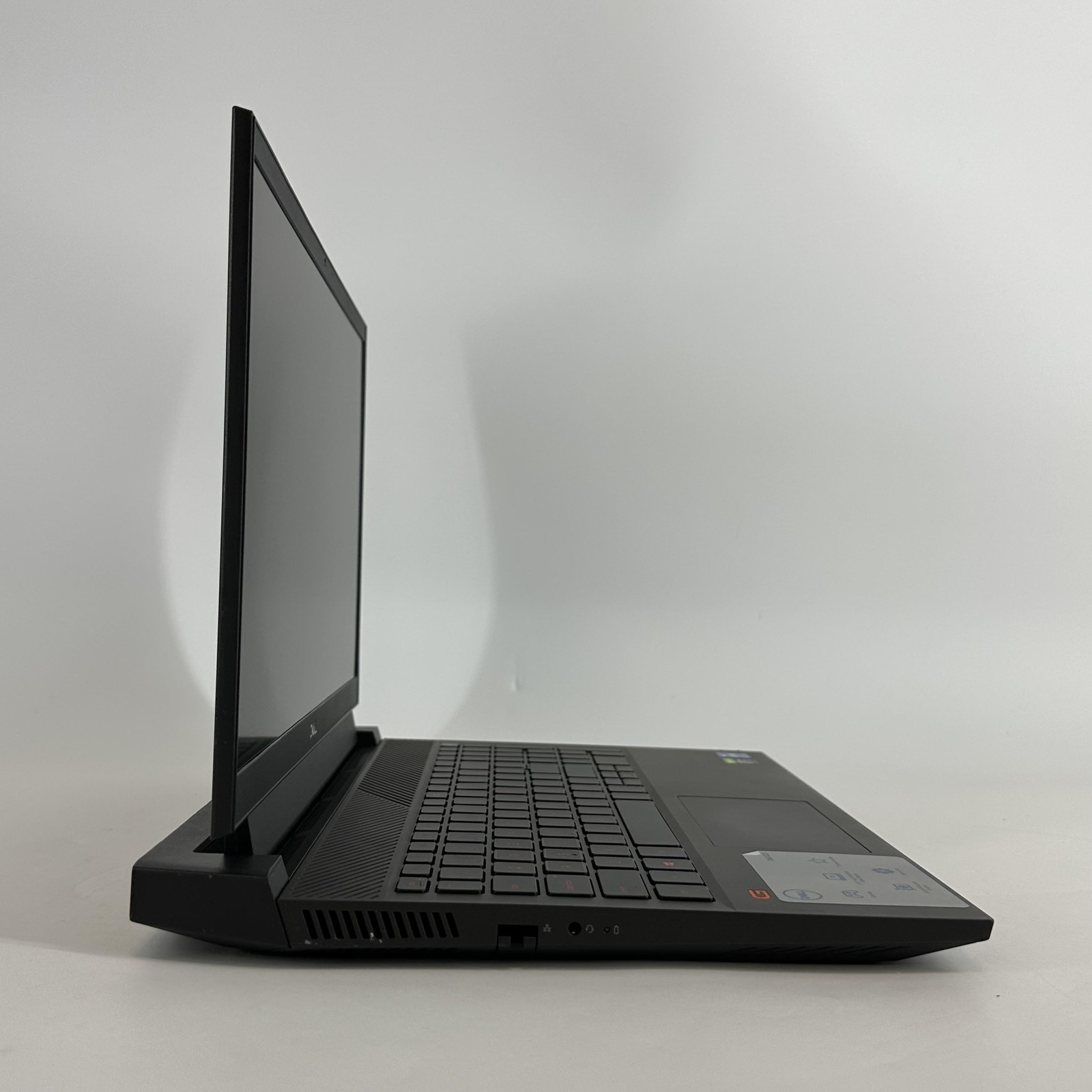 Dell G15 5511 15.6 165Hz FHD i7-11800H 2.30GHz 16GB 1TB SSD NVIDIA RTX 3060 Good