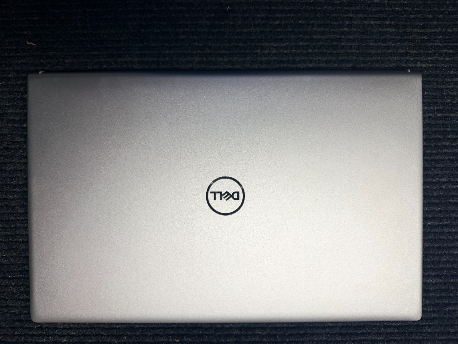 Dell Inspiron 5510 15.6 Silver FHD i7-11390H 3.40GHz 16GB 512GB SSD Perfect