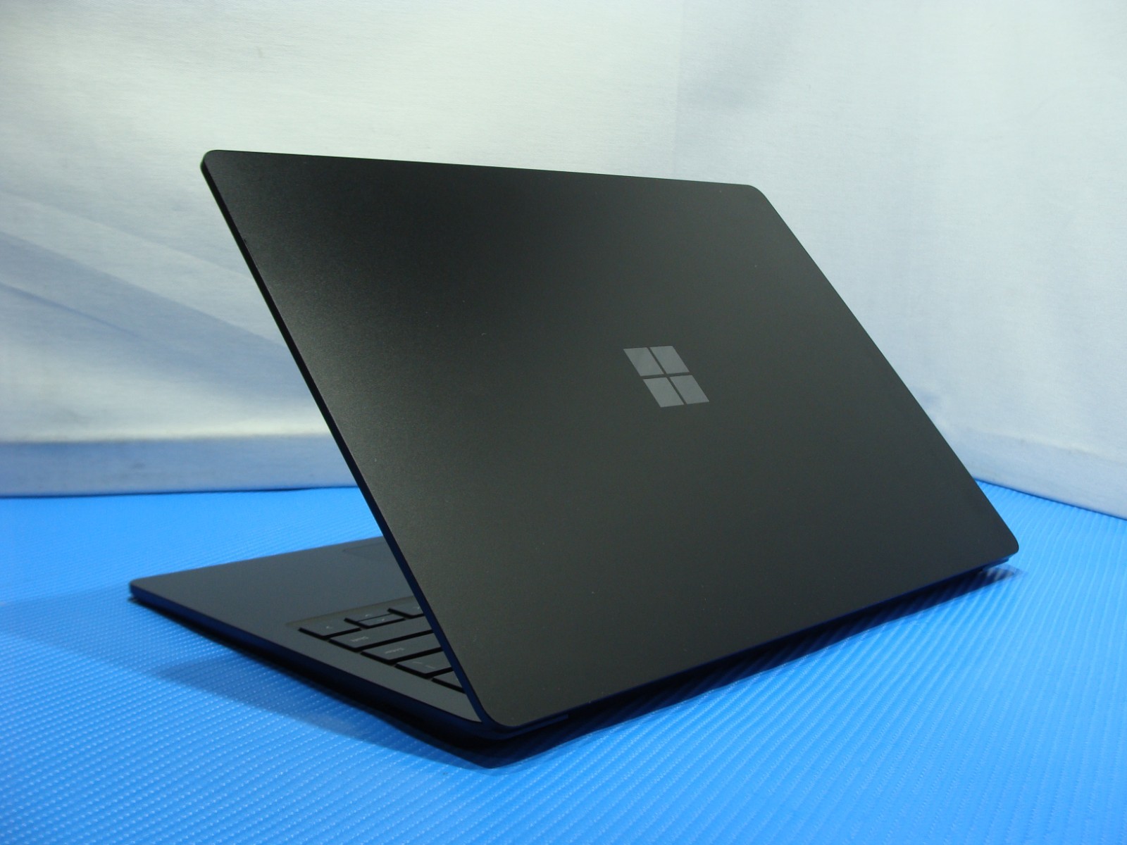 Microsoft Surface Laptop 5 1951 13.5″TOUCH i7-1265U 2.7GHz 16GB 256GB W11P +PA