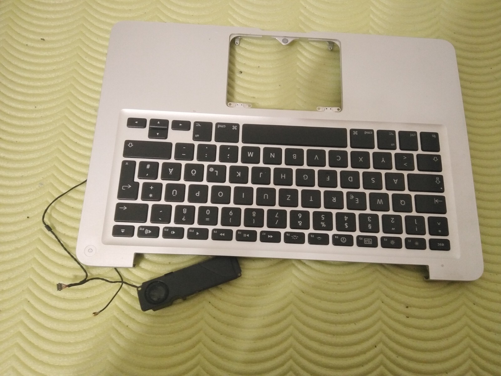 Apple MacBook Pro 13″ A1278, Mid 2009 2010 Touchpad Keyboard