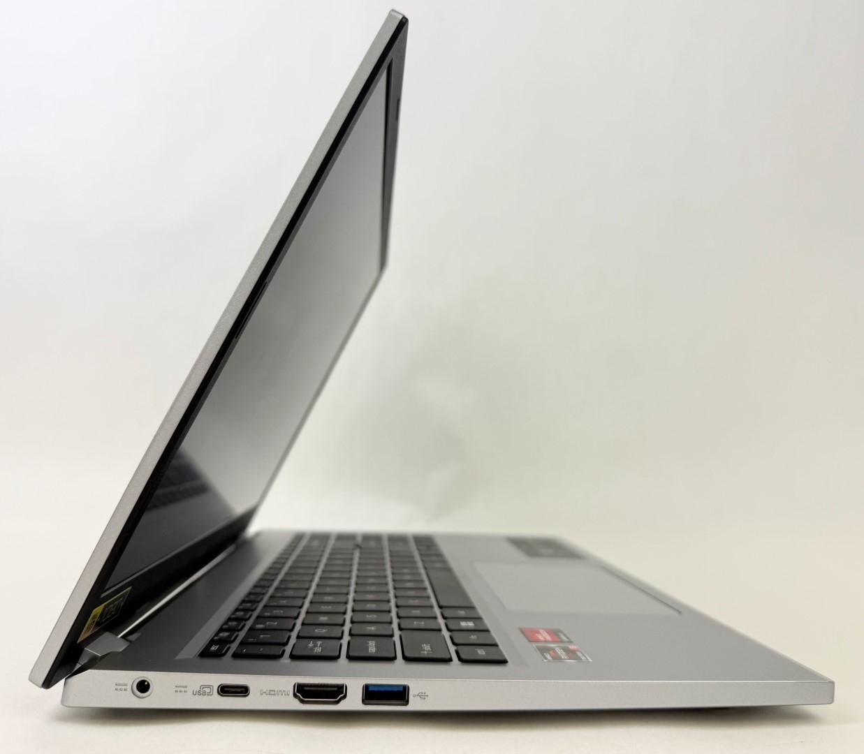 Acer Aspire 3 A315-24P-R7VH 15.6″ FHD Ryzen 3 7320U 8GB 128GB SSD W11H