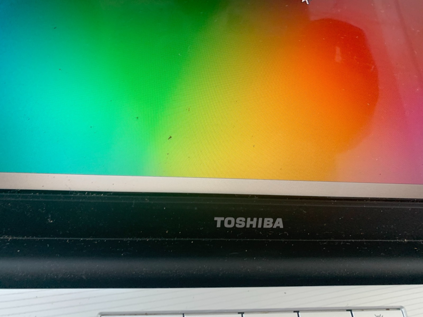 Toshiba Satellite L505D-S5965 AMD Athlon x2 Dual-Core QL-65 2.1GHz 3GB 250GB HDD