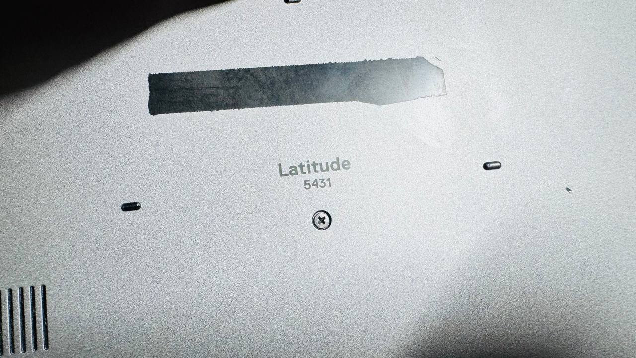 Dell Latitude 5431 Core i5-1240P 16GB RAM 512 GB SSD win 11 pro