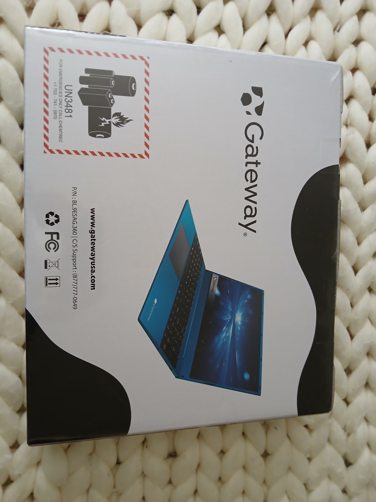 Gateway 15.6″ Notebook AMD Ryzen 3 3250U 4GB 128GB SSD Blue Windows 10 Radeon