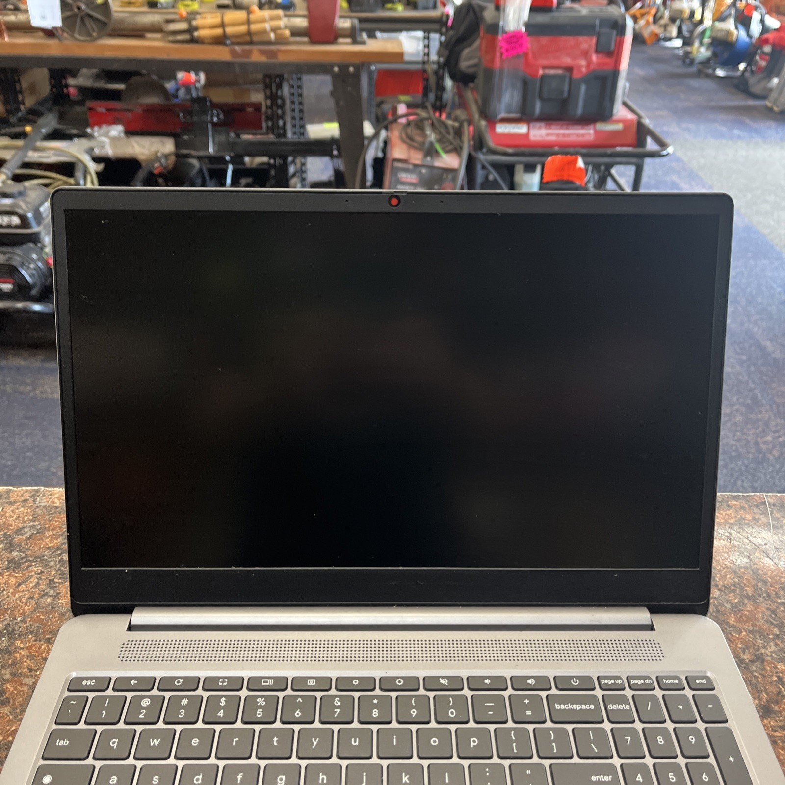 Lenovo IdeaPad 3 Chrome 15IJL6– 15.6″ FHD –Celeron N4500–4 GB RAM–64GB eMMC–Gray