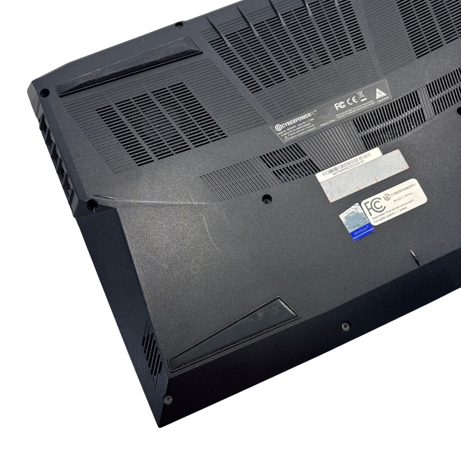 CyberPowerPC Tracer R GK7NPFR Ryzen 5 4600H GTX 1650 Ti 16GB RAM 1TB SSD 17.3″