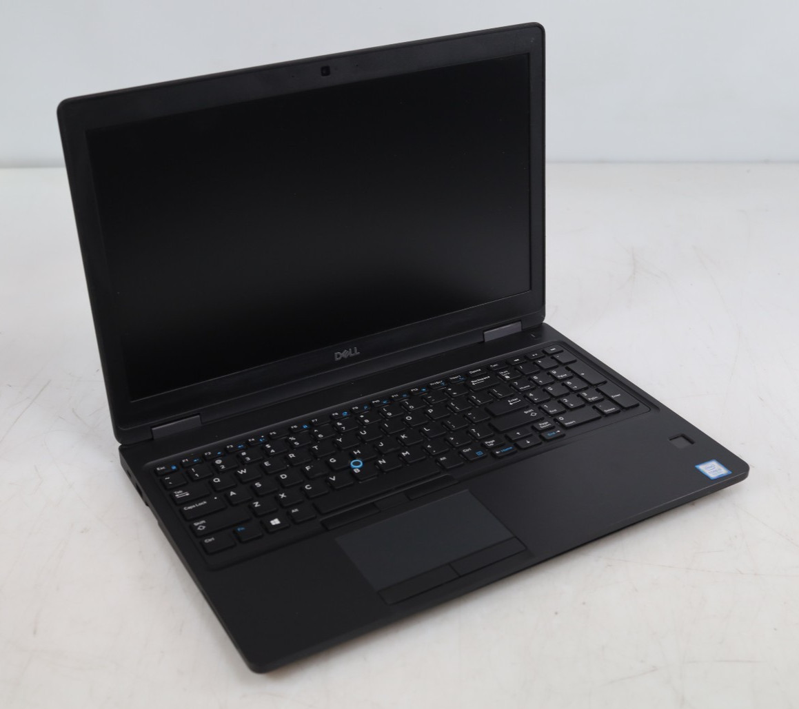 Dell Precision 3530 15.6″ Intel i5-8400H 16GB DDR4 500GB SSD Quadro P200 Win 11