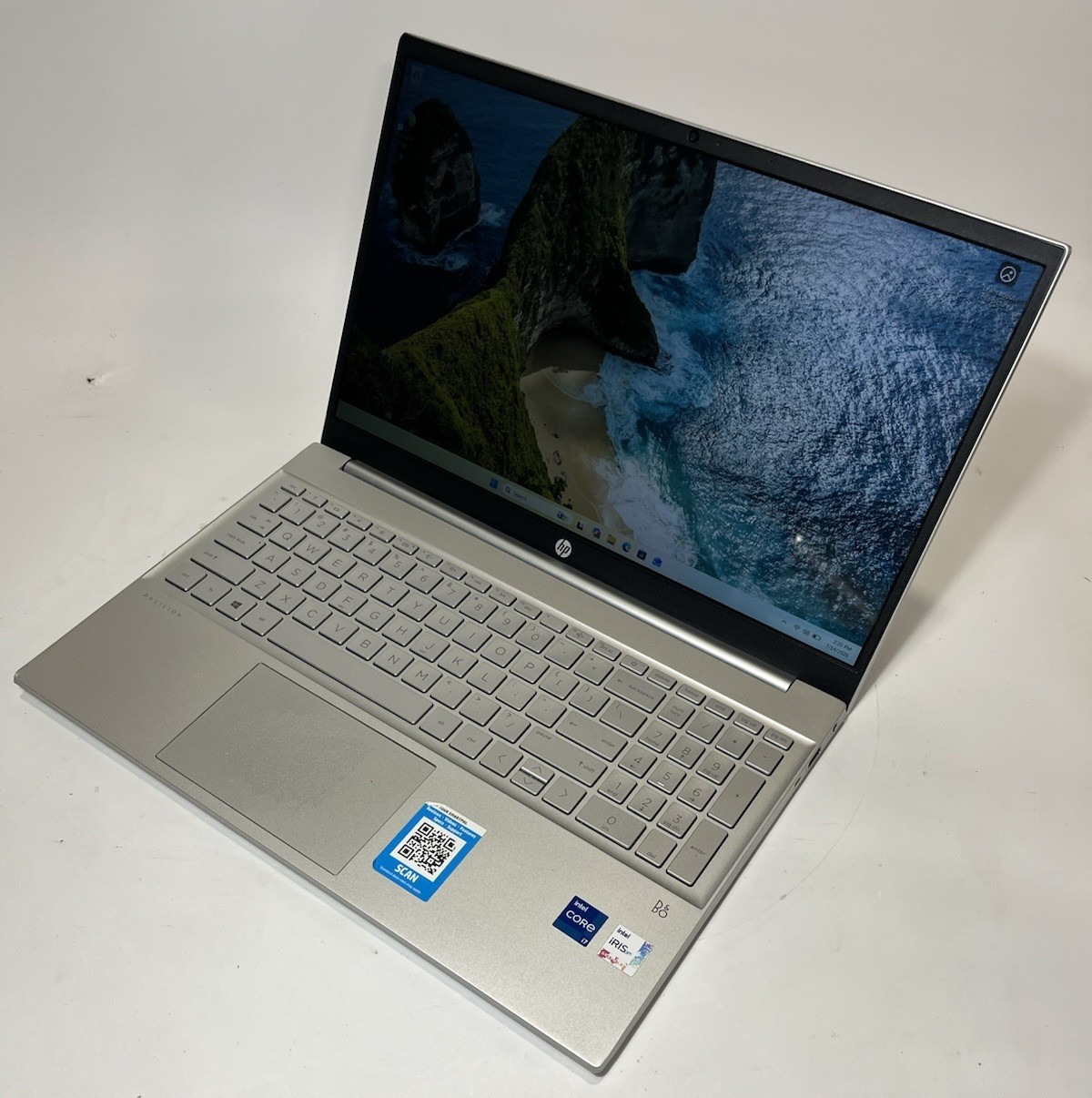 HP Pavilion 15-eg0021nr 15″ Intel i7-1165G7 – 8GB RAM – 128GB SSD – W11P – READ!