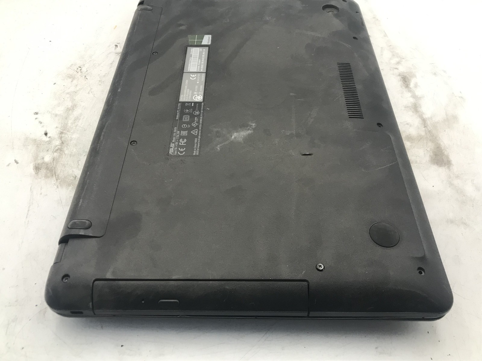 ASUS X541N – BOOTS TO BIOS – INTEL PENTIUM N4200 – 4GB RAM – READ DESCRIP – BB!