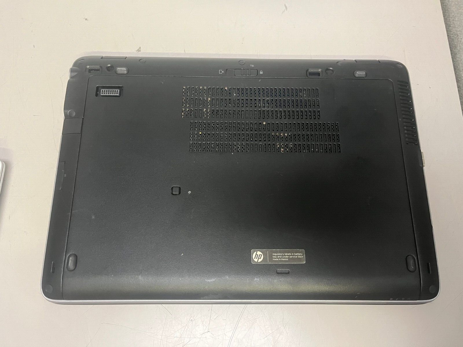 HP EliteBook 840 G2 14” i7-5600U 2.3GHz 8GB Webcam Laptop [No HD/CADDY/OS/AC]
