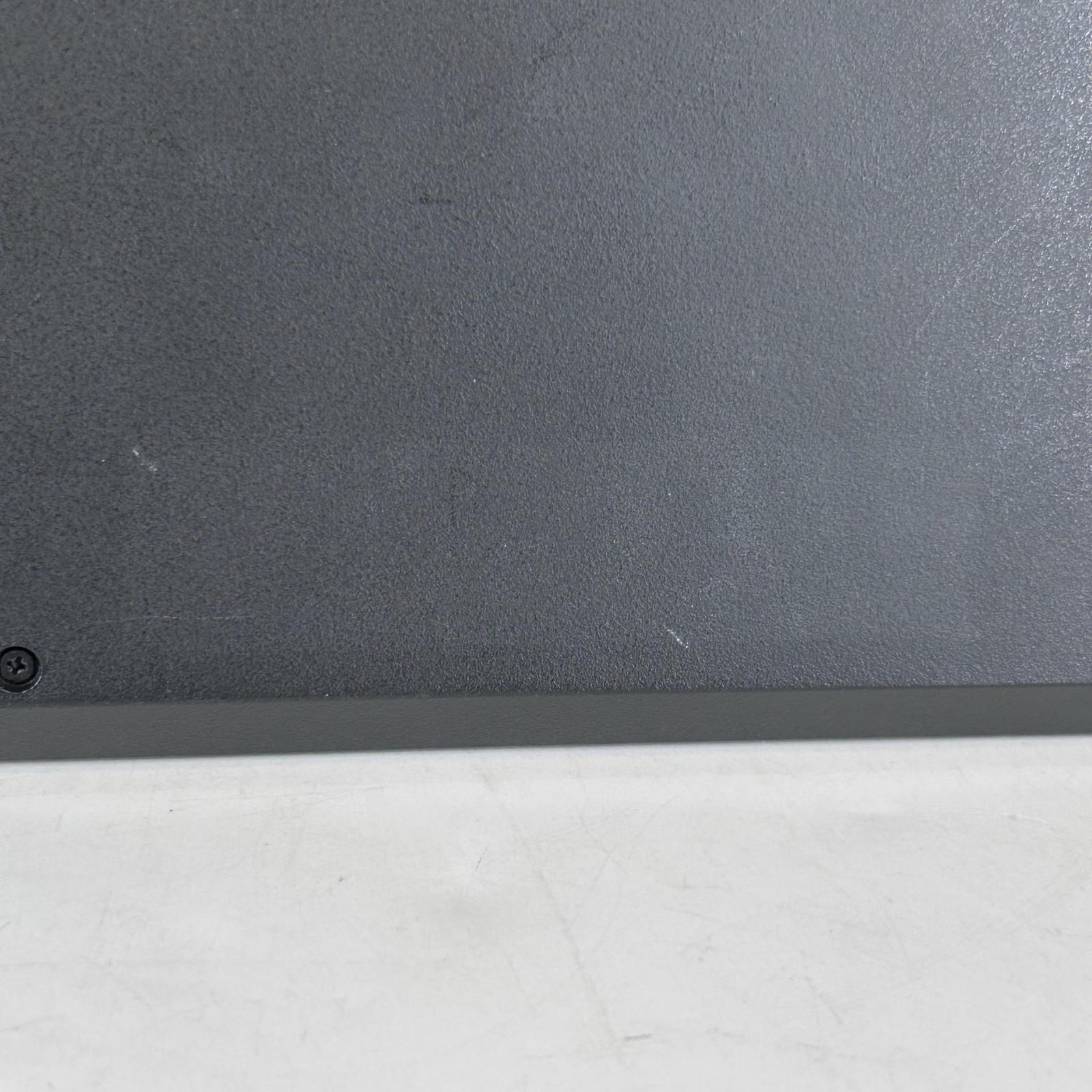 Lenovo ThinkPad T580 15.6 FHD TOUCH i7-8650U 1.90GHz 16GB 256GB SSD WHITE SPOTS