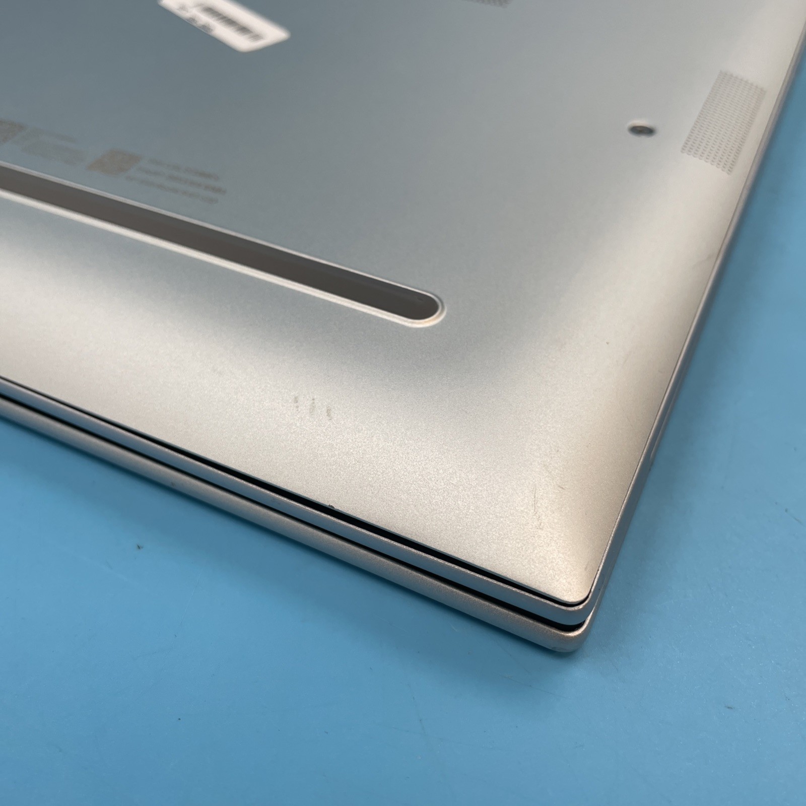 HP EliteBook 840 G10 | i5-1345U | 16GB RAM | 256GB SSD | WIN 11 PRO | 76% BATT