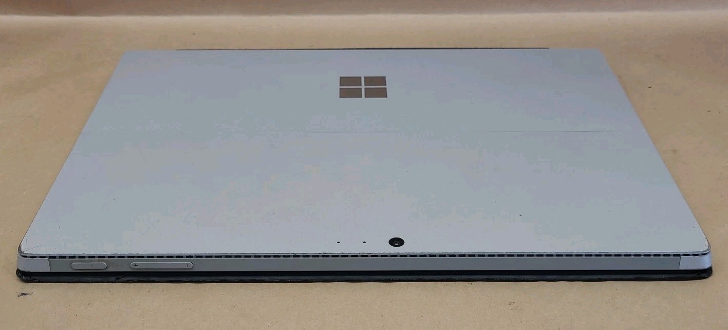 Microsoft Surface Pro 4, Intel Core i5-6300U, 4GB RAM, 128GB SSD, W10P *READ*