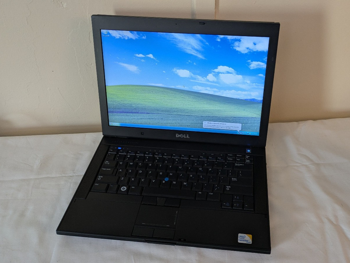 Dell Latitude E6400 Laptop 14″ Intel C2D 2.53GHz 2GB RAM 320GB HDD Windows XP