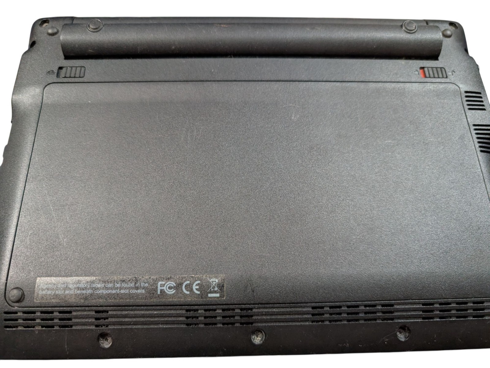 ACER Aspire One 533 Intel Atom 1.83 GHz 10.1 250GB 1GB RAM w/ Manual & Charger