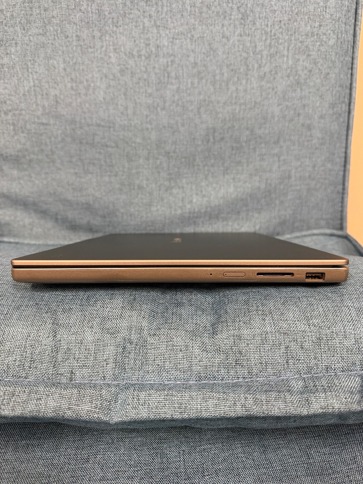 LENOVO IDEAPAD SLIM 3X 15.3″ Touchscreen Laptop Snapdragon X 16GB RAM 1TB SSD