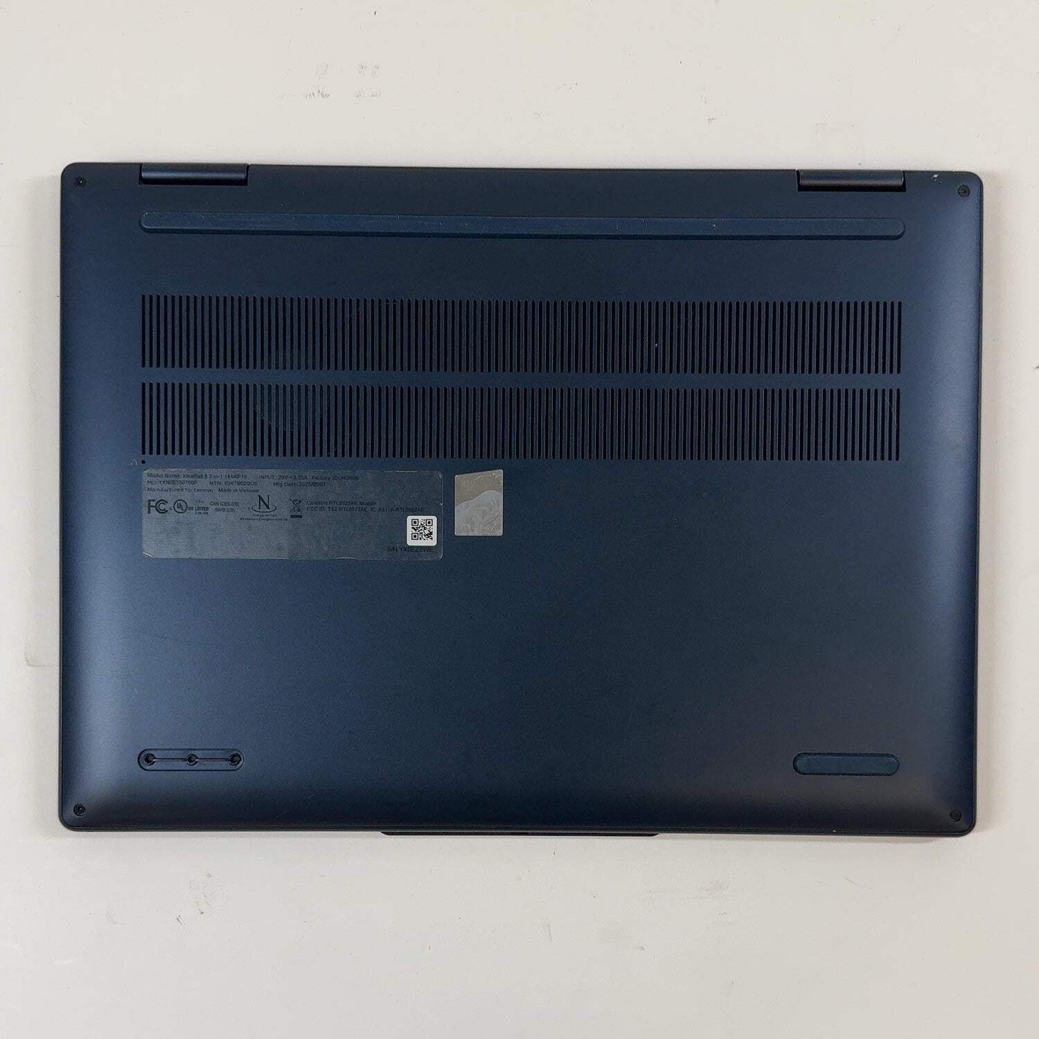 Lenovo IdeaPad 5 2-in-1 14AKP10 14″ Ryzen AI 5 340 2.0GHz 16GB RAM 1TB SSD