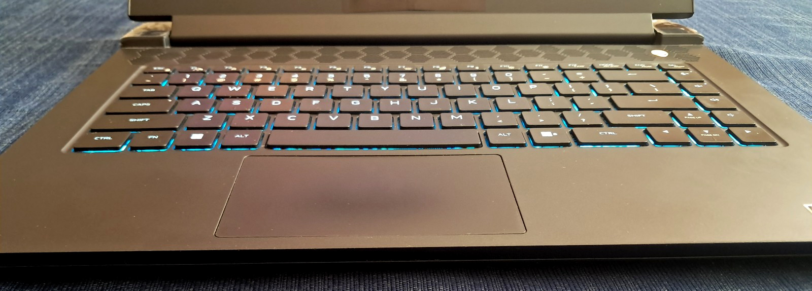 Alienware m15 R7 AMD | Ryzen 9 6900HX | 32GB DDR5 | NVIDIA GeForce RTX 3070 Ti