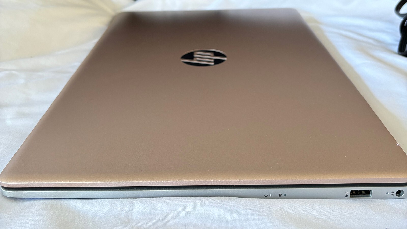 HP 17-cn0445nr – Win11, 4GB RAM, 17.3”, Lightly Used, Excellent Condition, Gold