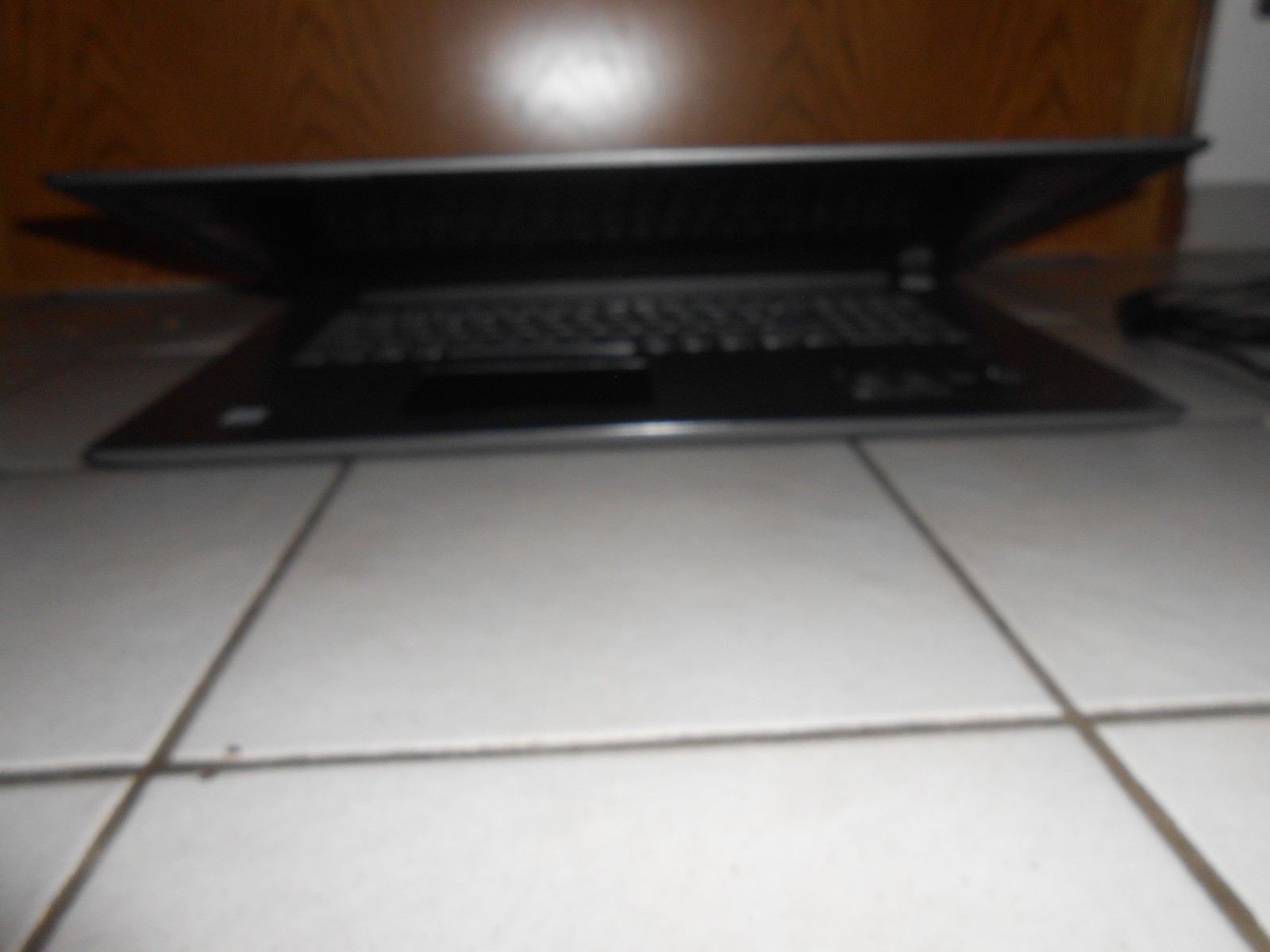Lenovo V320-17IKP Intel Core i5-8250U 4x 1.6GHz, 8GB, 240GB SSD, Linux Laptop
