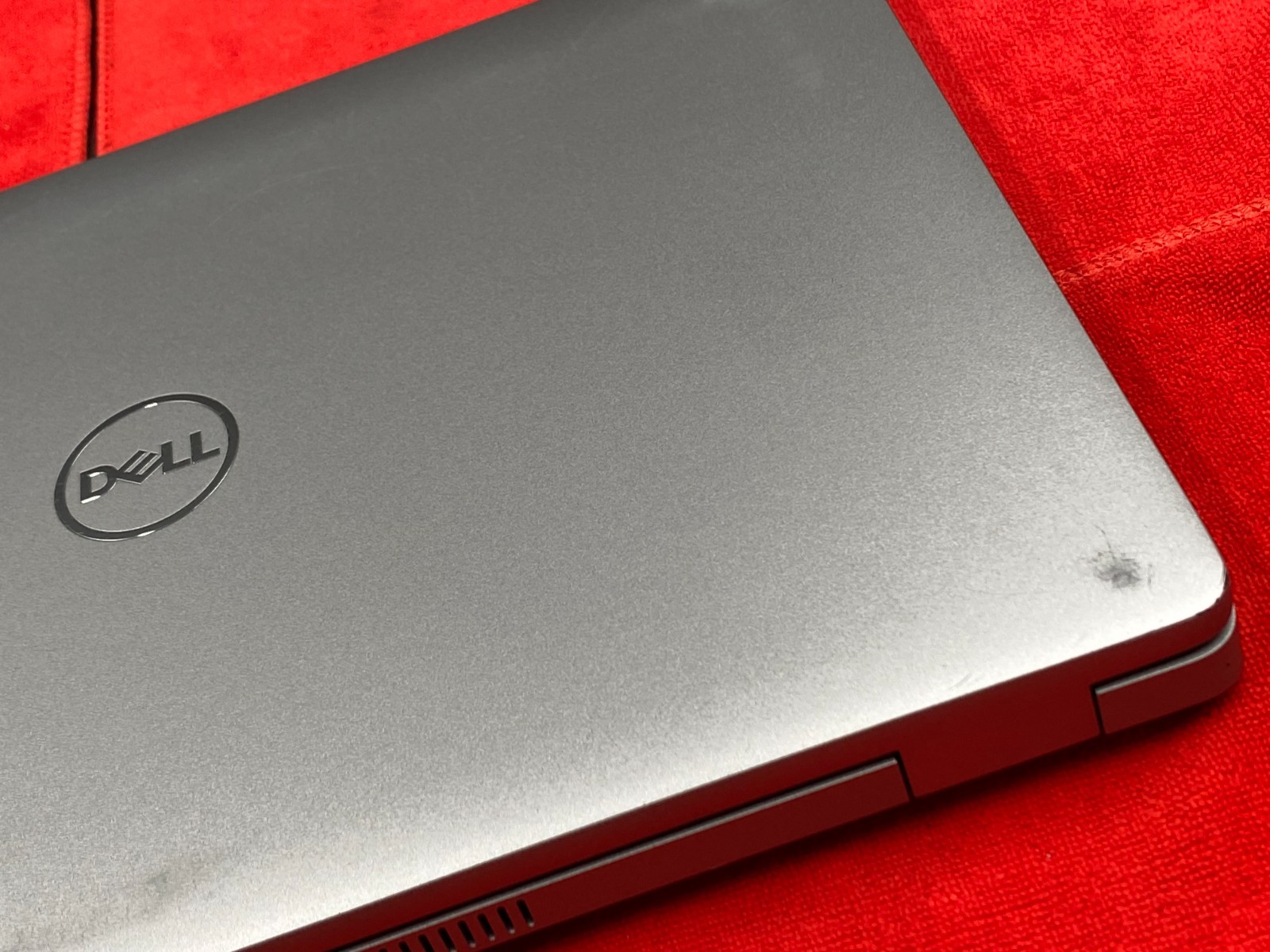 DELL LATITUDE 5430 14″ FULLHD i7-1265U 8GB RAM 256GB NVMe WINDOWS 11 BATTERY 99%