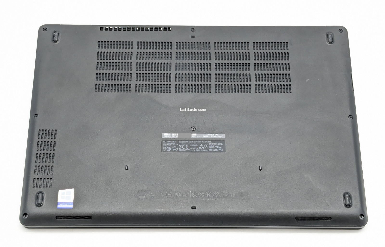 Dell Latitude 5590 15.6″ i5-8350U 16GB DDR4 256GB SSD Windows 11 Home