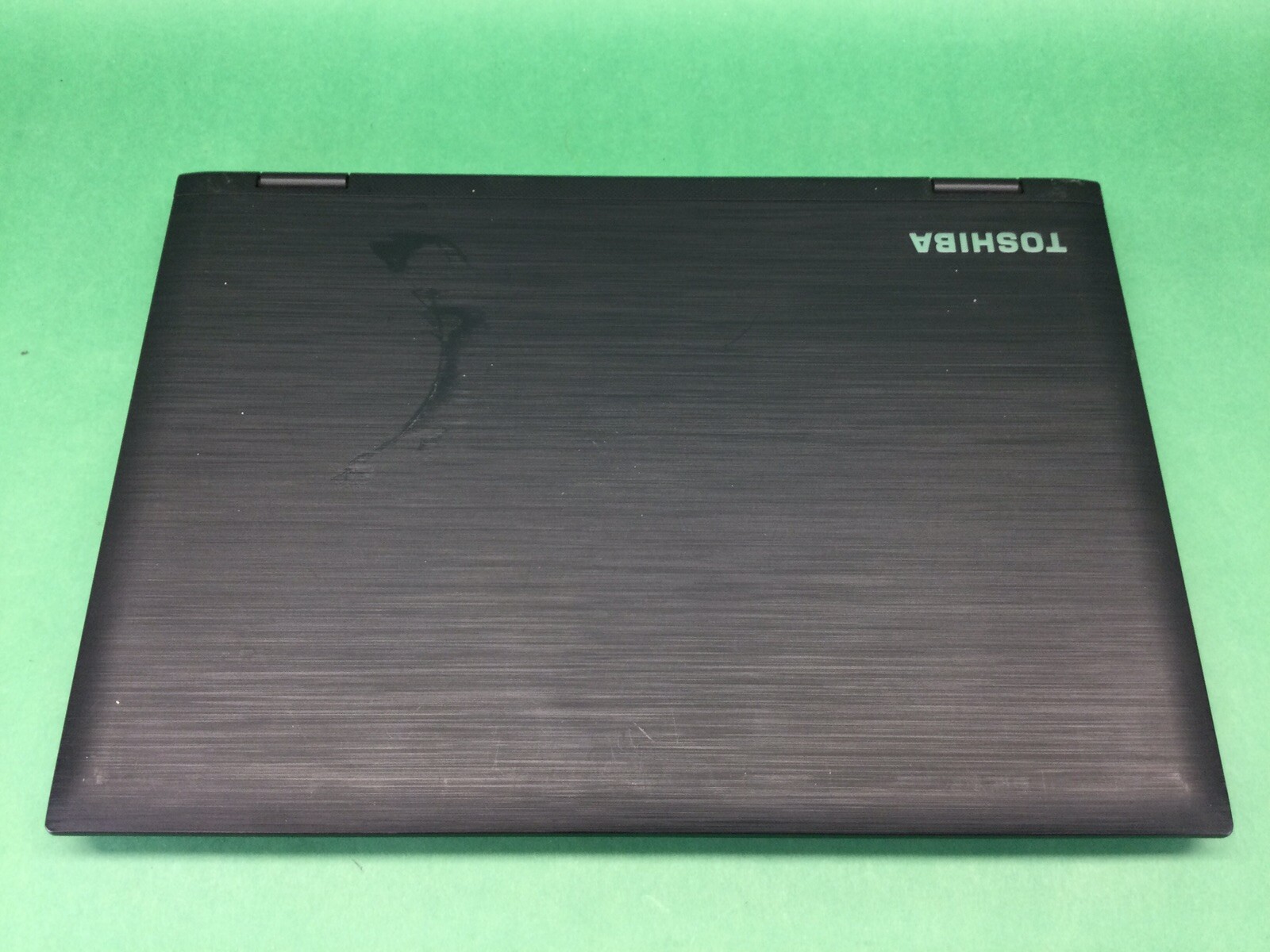 Toshiba Satellite E45W – C4200 14” Laptop – BROKEN SCREEN – UNTESTED