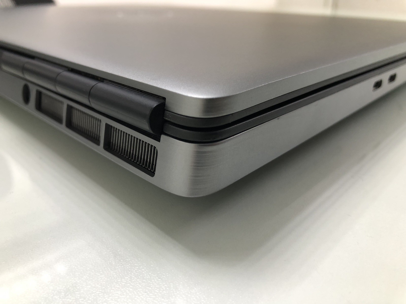 Dell Precision 7560 i9-11950H 64GB 2TB SSD RTX A4000 8GB Mobile Workstation