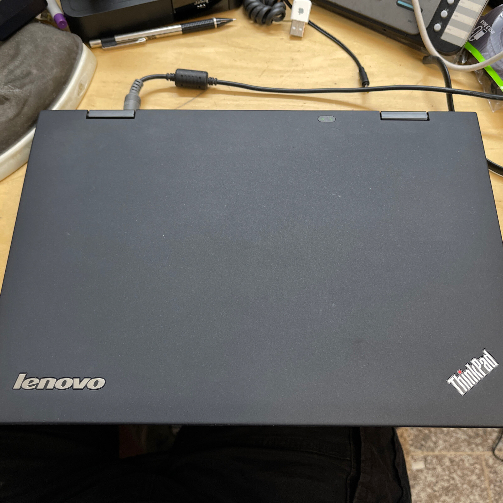Lenovo ThinkPad X1 Laptop Intel Core i5-2520M 2.5GHz Processor 4GB RAM 240 SSD