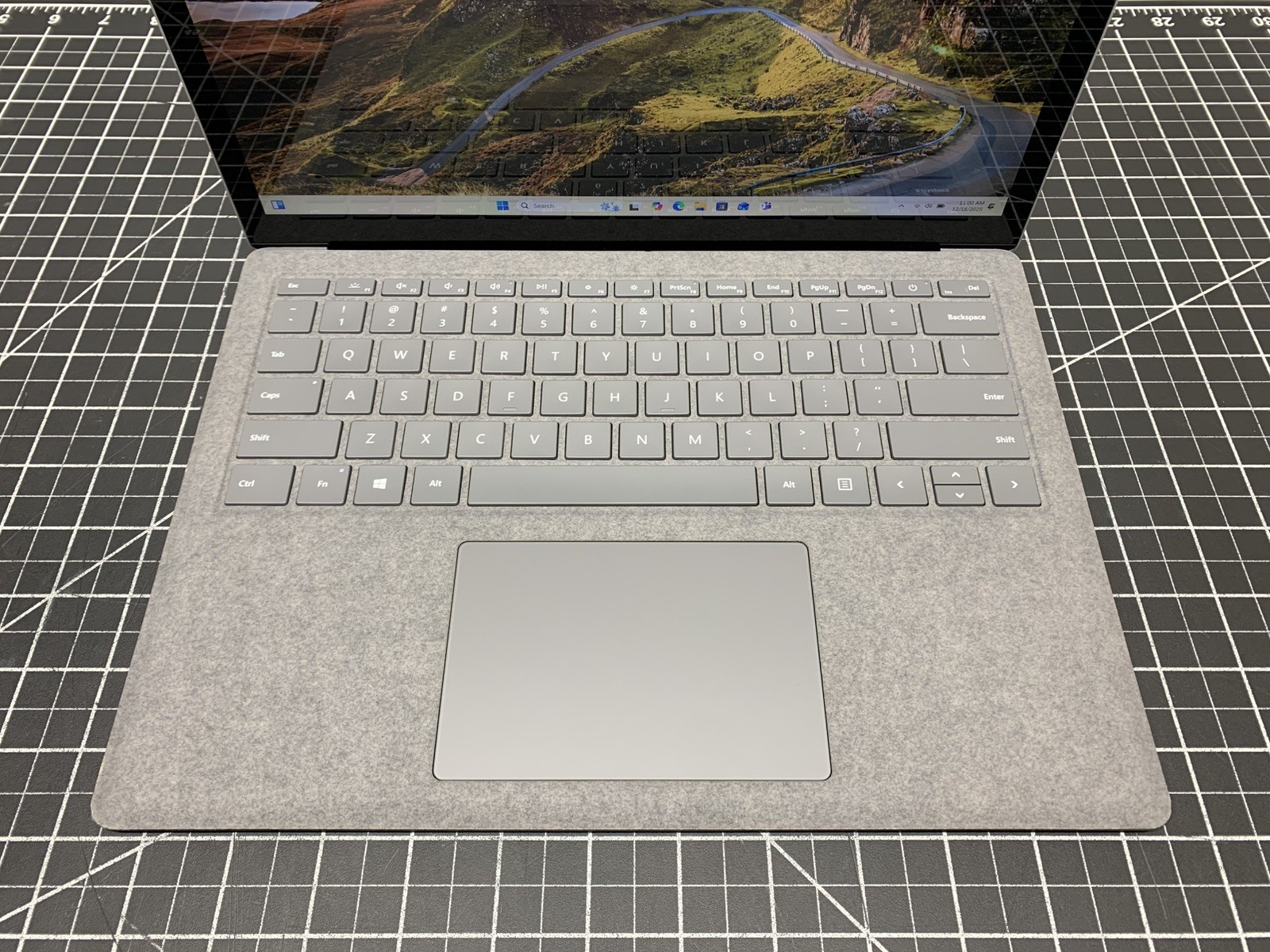 Microsoft Surface Laptop 4 1950 Intel i5-1145G7 | 512GB SSD, 8GB RAM | #P196