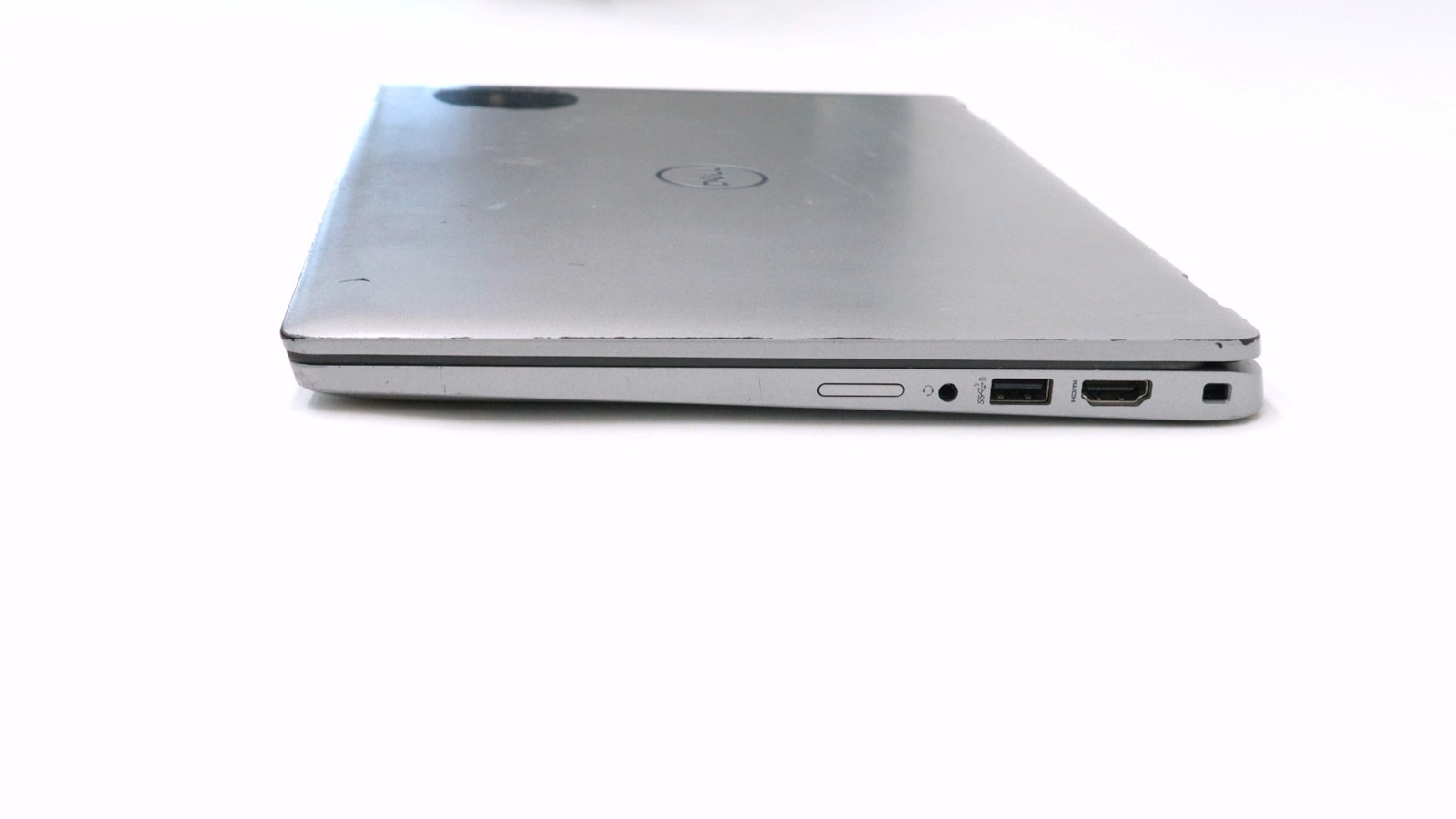 Dell Latitude 5330 13″ i7-1265u 16GB 256GB – Fair