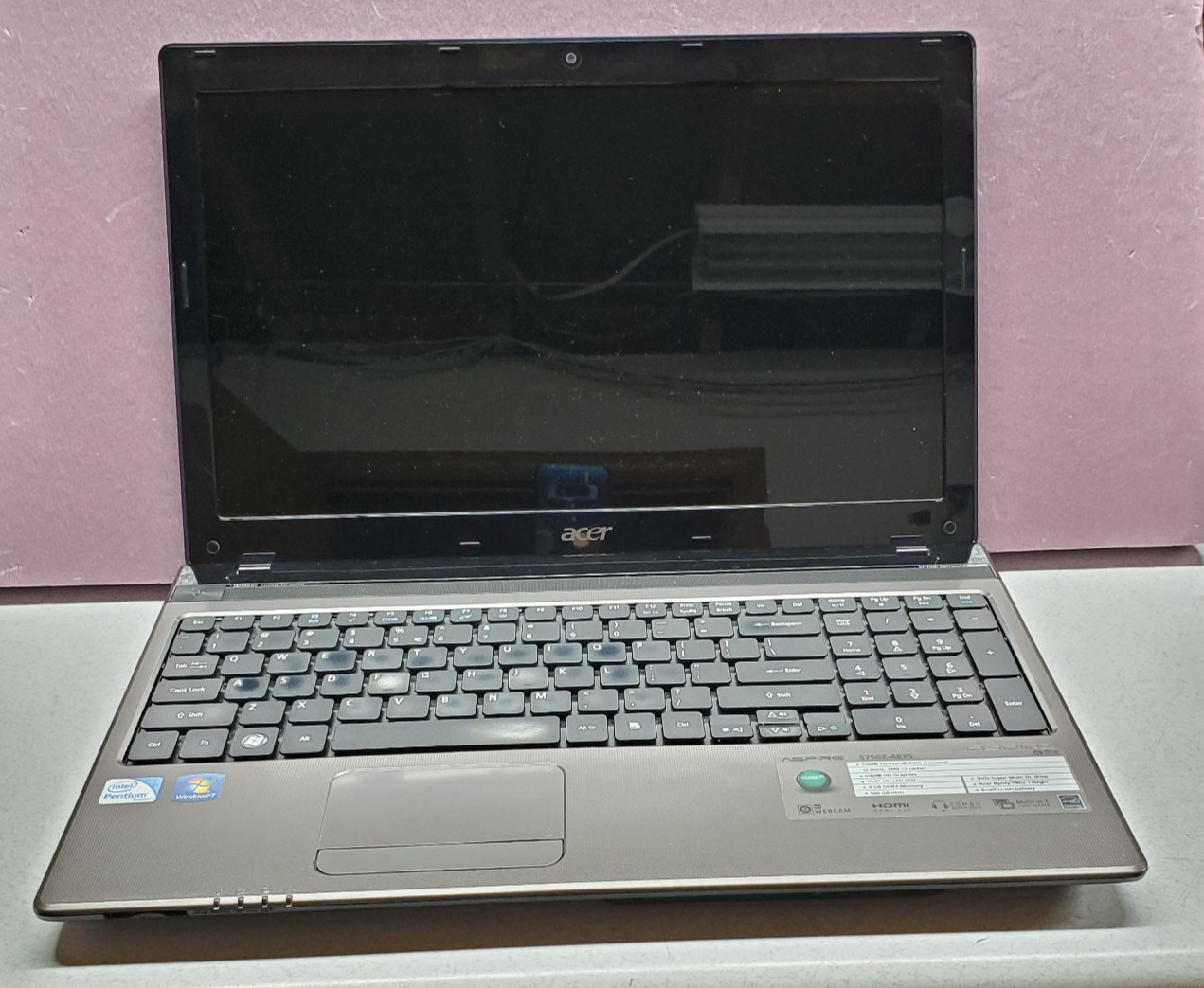 Acer Aspire 5750Z-4835 /Pentium B940 2.0GHz/8G Ram/250G SSD/Win7H