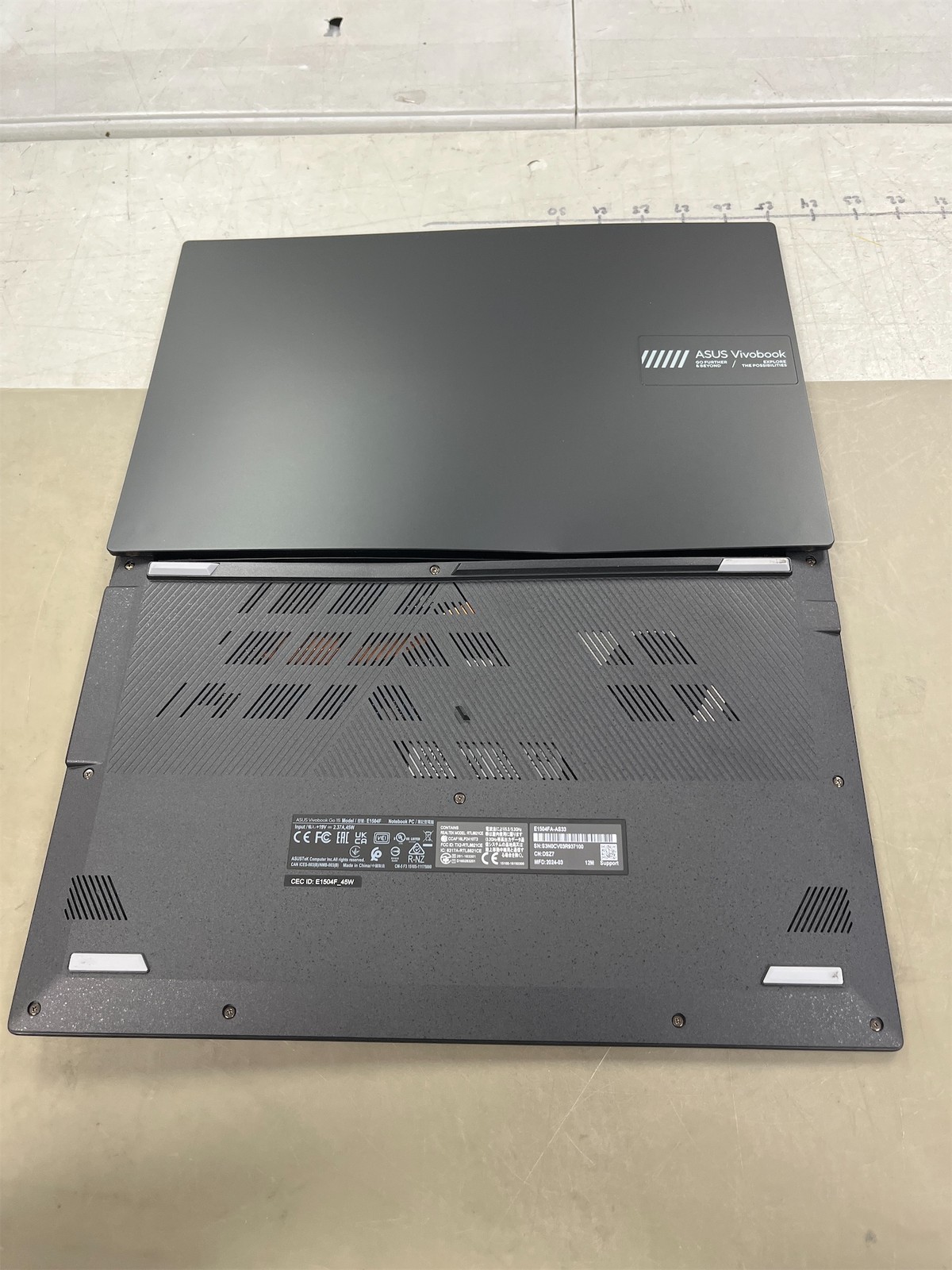 ASUS VIVOBOOK 15 *For Parts*
