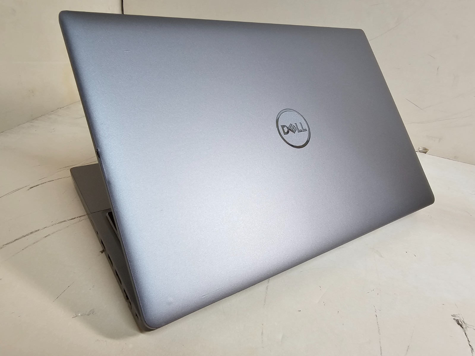 Dell Latitude 5520 Laptop – 2.6 GHz i5-1145G7 16GB 512GB 15.6″ Touchscreen SP21