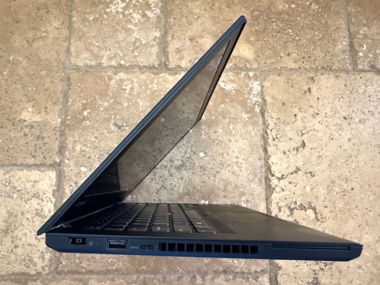 Lenovo ThinkPad T470 Intel Core i7-7600U 2.80GHz 16GB 512GB M.2 SSD