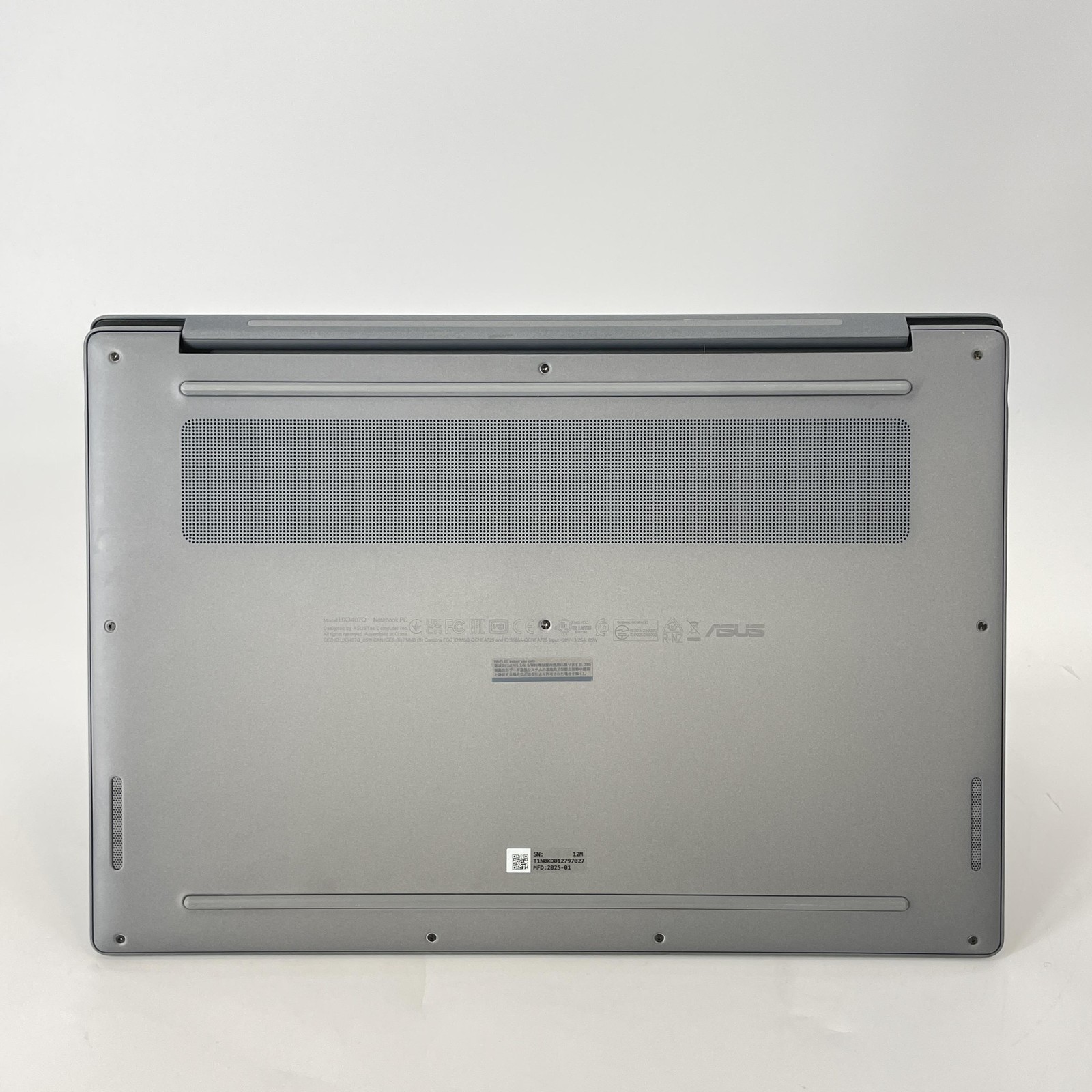 Asus Zenbook A 14 FHD+ 2.9GHz Snapdragon X 32GB 1TB SSD Very Good