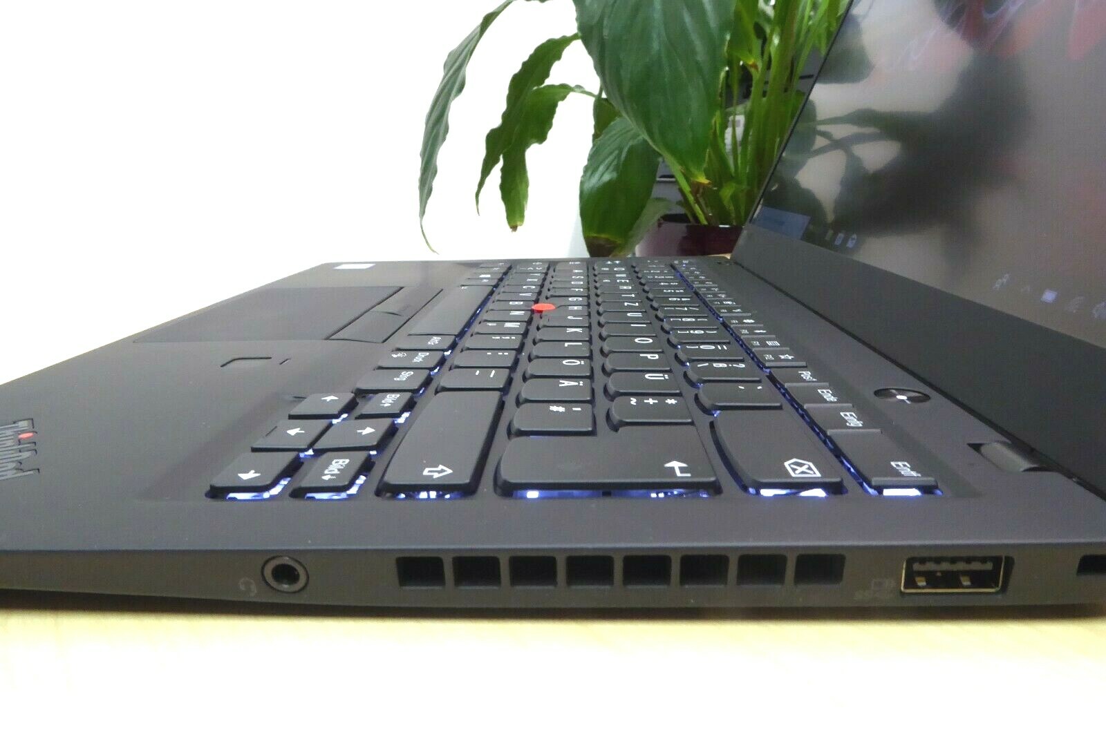 X1 CARBON, LENOVO THINKPAD i7-8650U QUAD 16GB 256G FHD LTE GAR GERMAN ENGLISH