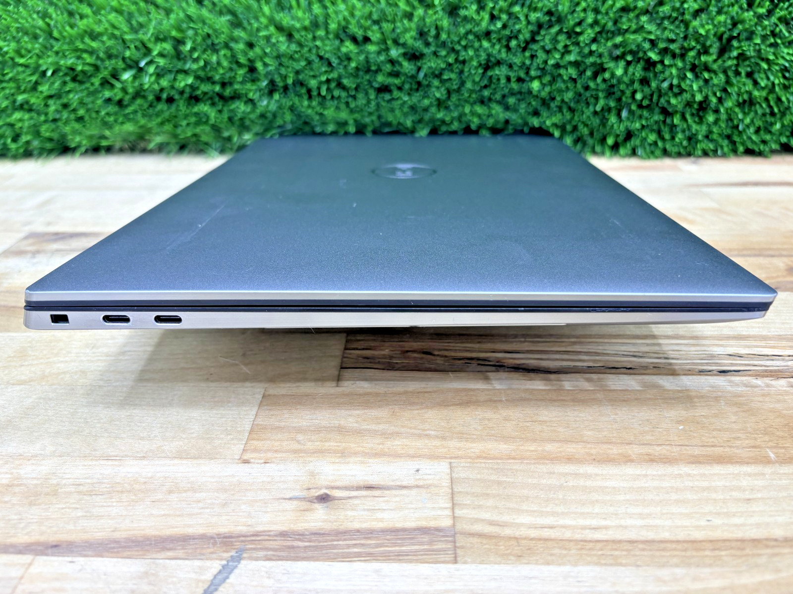 Dell Precision 5550 Intel i9-10th Gen 2.40GHz 16GB RAM 256GB SSD Windows 11 Pro*