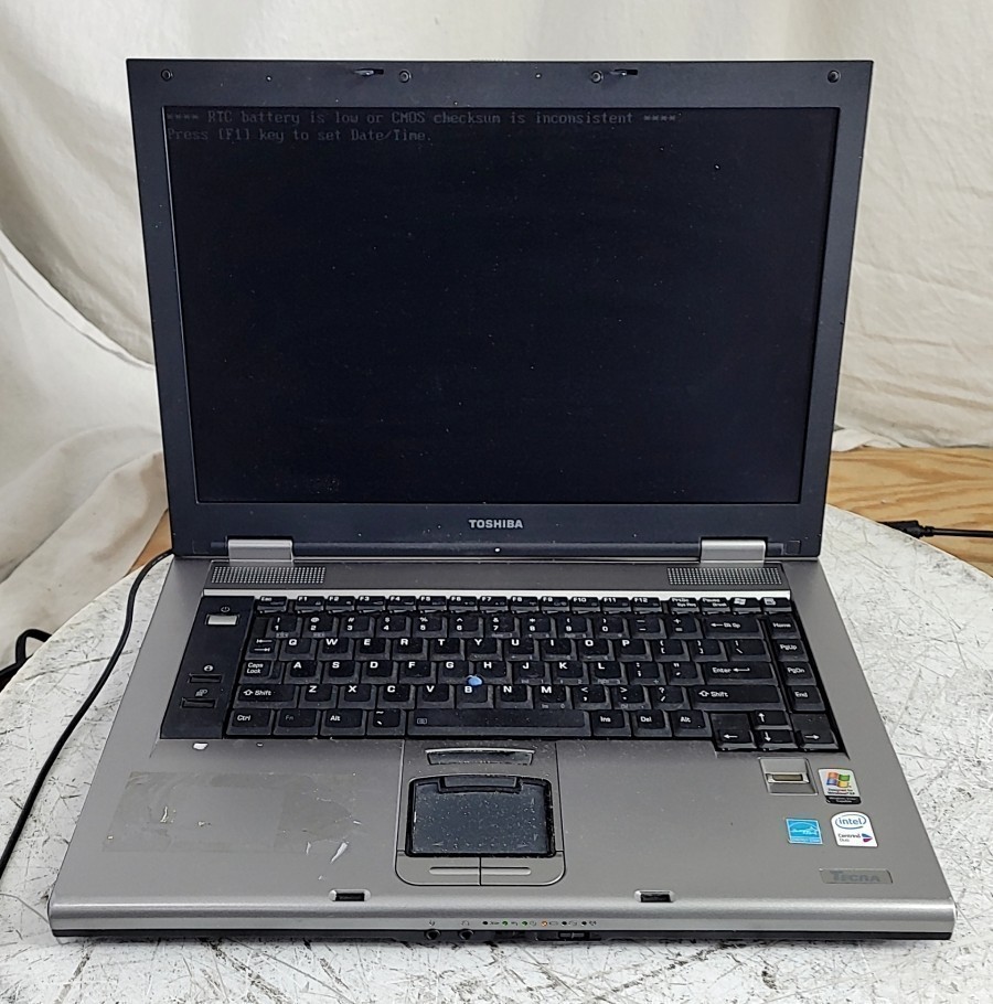TOSHIBA TECRA A8 PTA83U-03J02C Laptop CORE2 T5500 1GB 80GB SEE NOTES