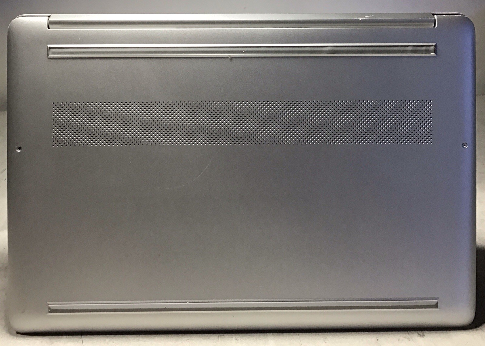 HP 15-DY2091WM Intel i3-1115G4 @ 3.00GHz 8GB Ram 256GB SSD *DAMAGED SCREEN*