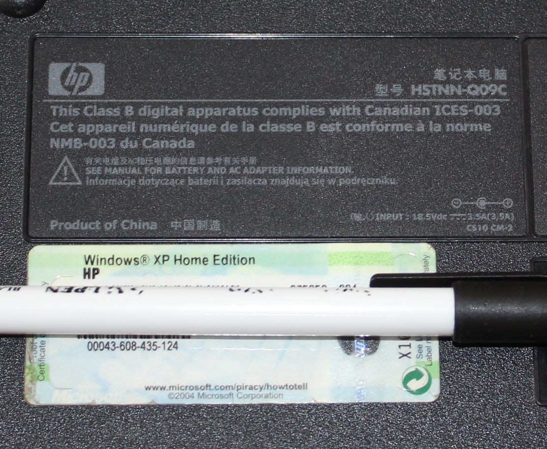 Old HP Pavilion ze4900 Laptop CELERON M for Windows XP – No HDD – As-Is