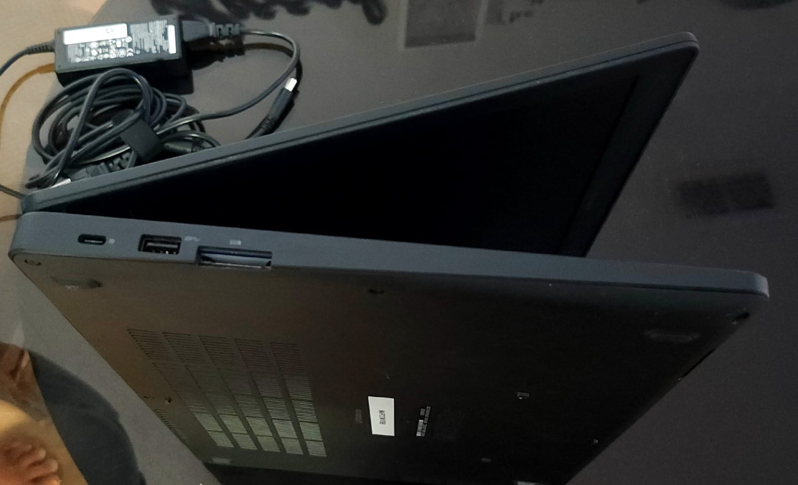 Dell Latitude E5590- Screen14″ 512GB SSD, Intel Core i7 8th Gen + Office AutoCad