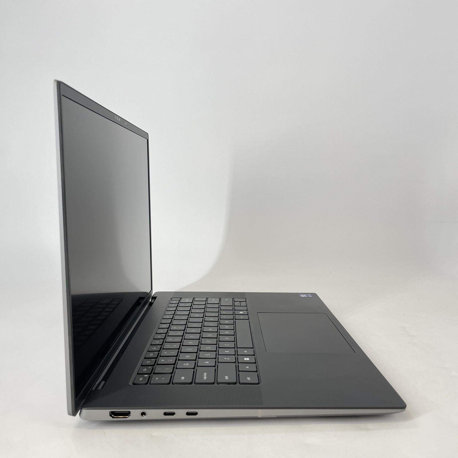 Dell Precision 5690 16 Gray FHD+ 2.5GHz Ultra 9 185H 64GB 512GB SSD RTX 2000 Ada